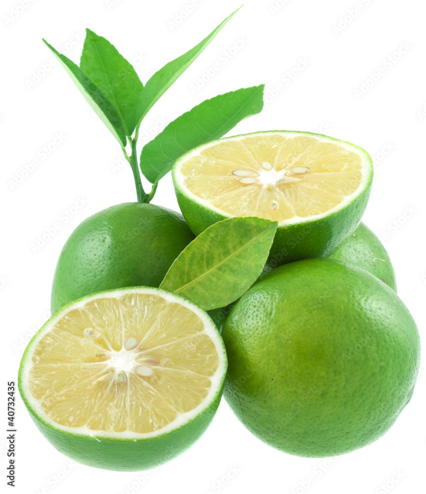 citrons verts issus de l'agriculture biologique