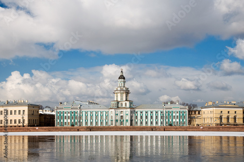 Кунсткамера. Санкт-Петербург весной.