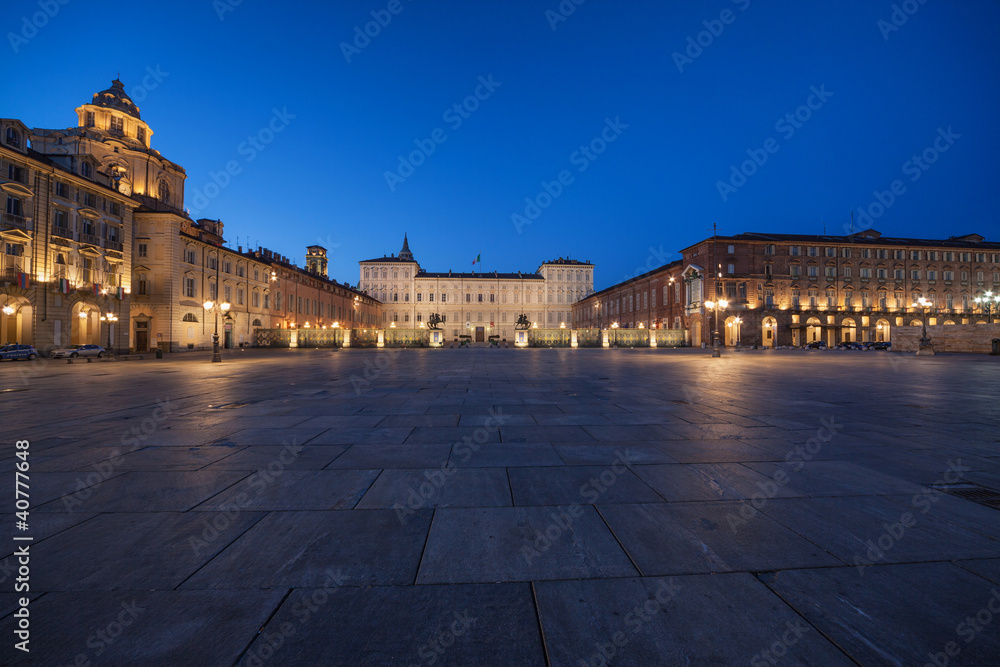 Palazzo Reale di Torino al tramonto (5) - Piazza Castello