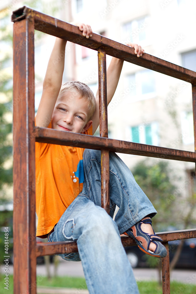 Obraz premium portrait of cute kid with blue eyes