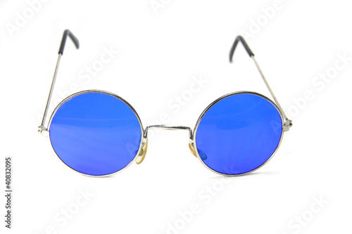 Runde blaue Sonnenbrille
