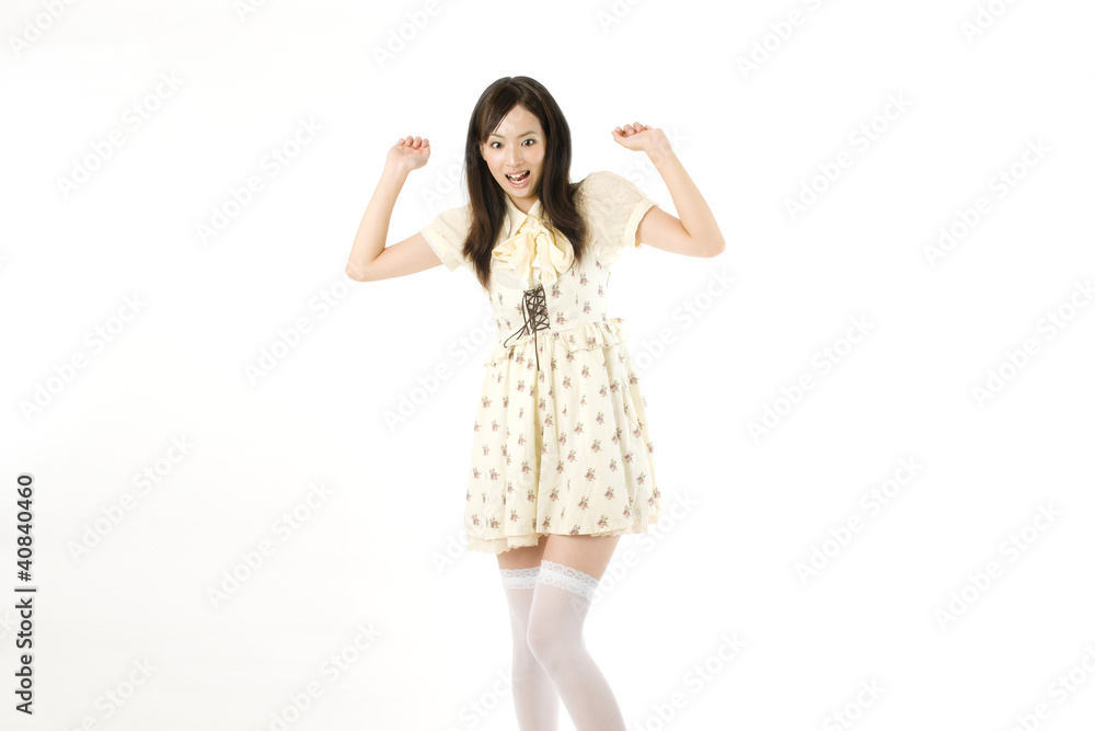ワンピースの女性 ワンピースの女性