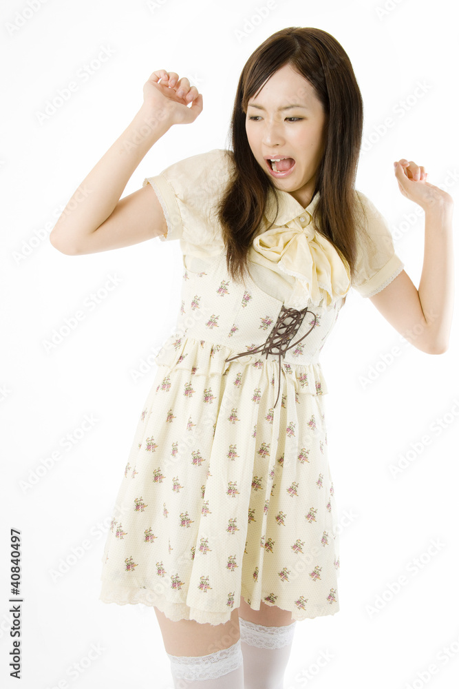 ワンピースの女性 ワンピースの女性
