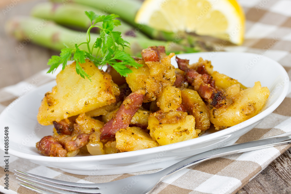 Bratkartoffeln mit Speck Bratkartoffeln mit Speck