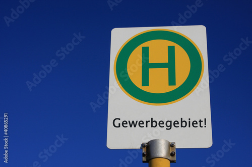 Haltestellenschild Gewerbegebiet photo