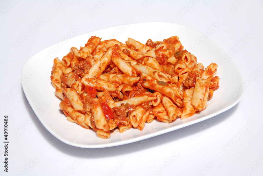 MACARRONES CON TOMATE. PLATOS COCINADOS MACARRONES CON TOMATE. PLATOS COCINADOS