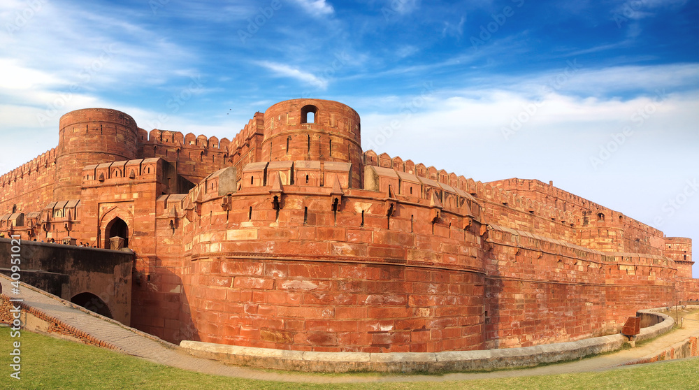 Picturesque landscape with Red Fort in Agra, India