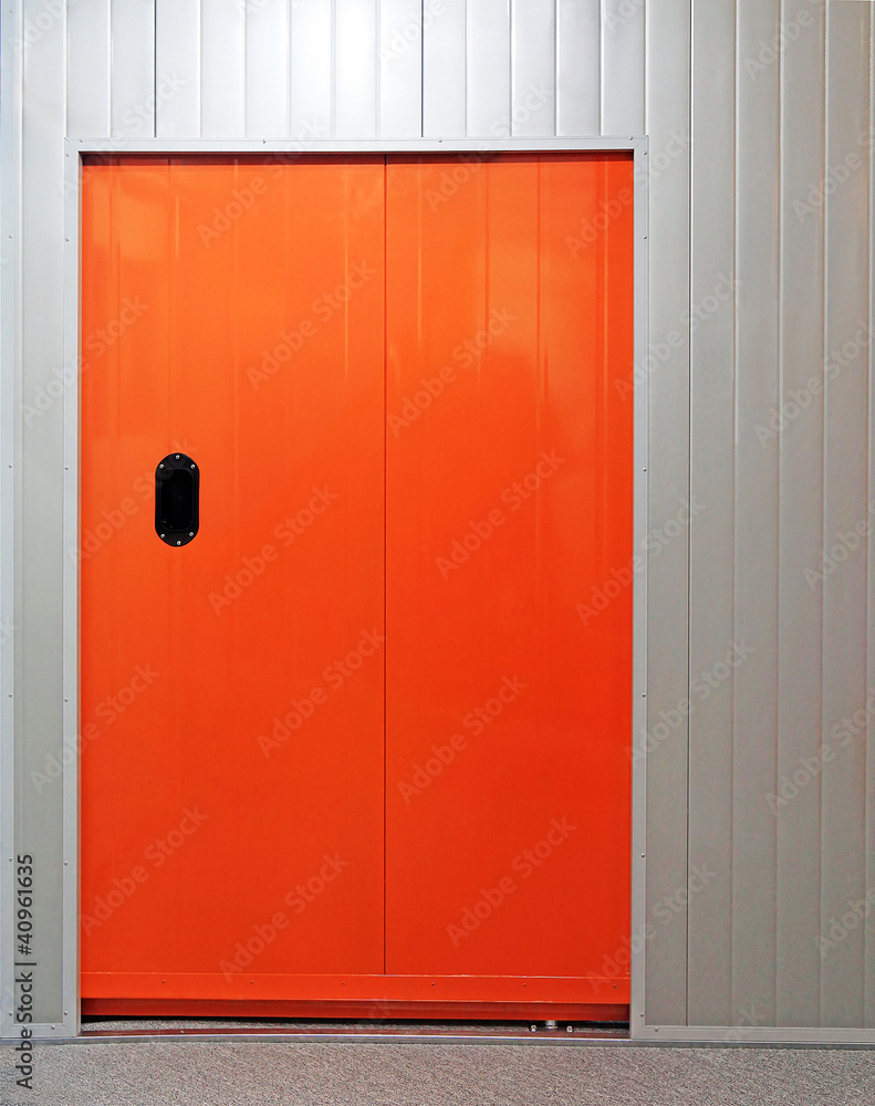 Fototapeta premium orange door
