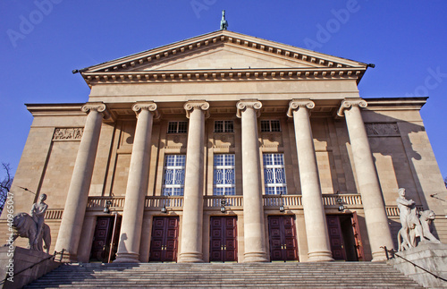 Fasada Teatru Wielkiego w Poznaniu