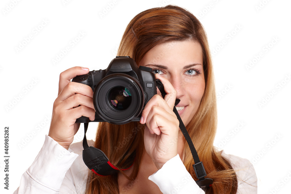 Junge Frau mit digitaler Spiegelreflexkamera Junge Frau mit digitaler Spiegelreflexkamera