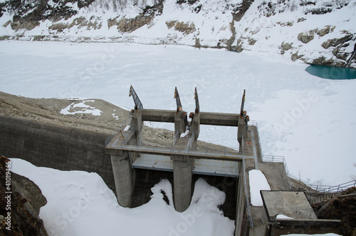 Scolmatore invaso di Prarayer (Bionaz) photo