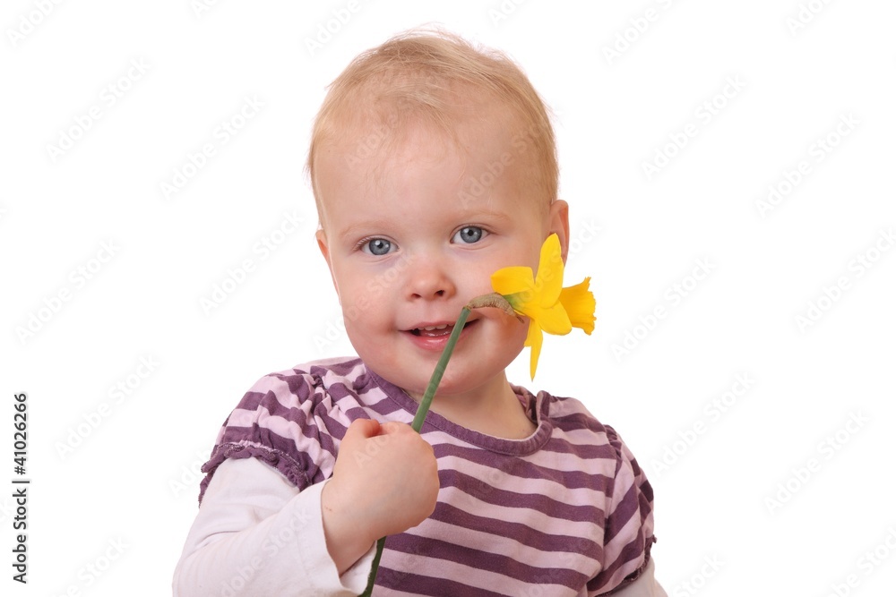 Kleines Mädchen mit gelber Blume Kleines Mädchen mit gelber Blume