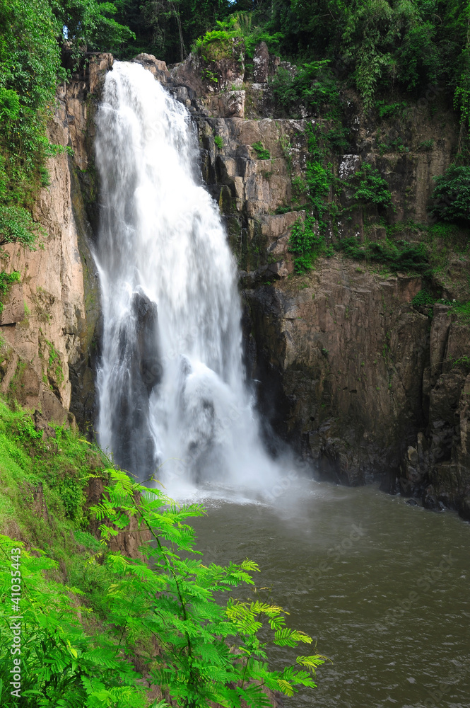 Fototapeta premium Hew Narok waterfall at Khaoyai national park : Thailand