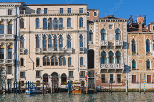 Old palaces along Canal Grande in Venice © VeSilvio