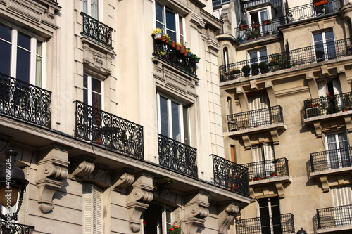 Immeubles haussmanniens à Montmartre à Paris