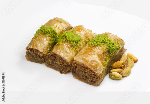 crunchy baklava with pistachios filo pastry