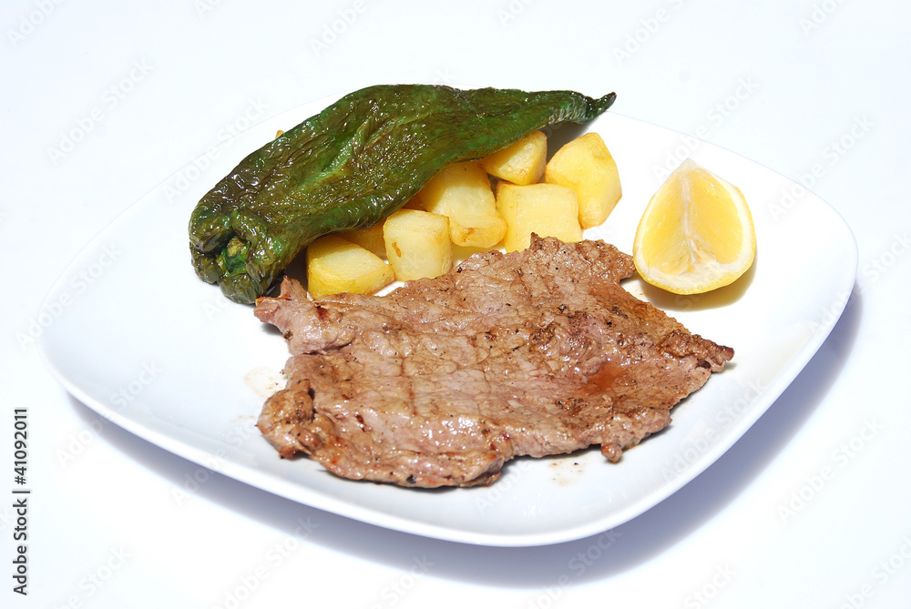 PLATO DE FILETE DE TERNERA PLATO DE FILETE DE TERNERA