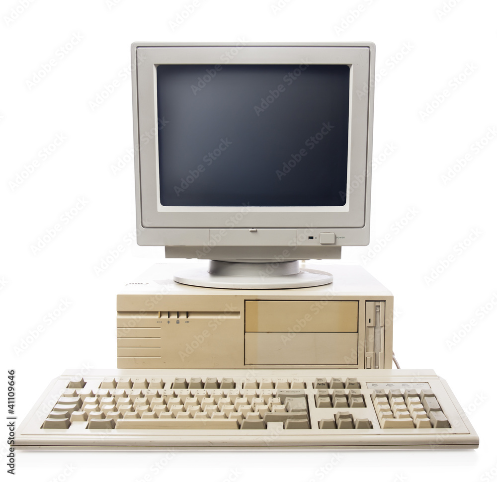 Old computer, keyboard CPU and monitor isolated on white foto de Stock |  Adobe Stock