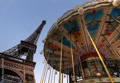 Paris - Tour Eiffel & Carousel © Phil_Good