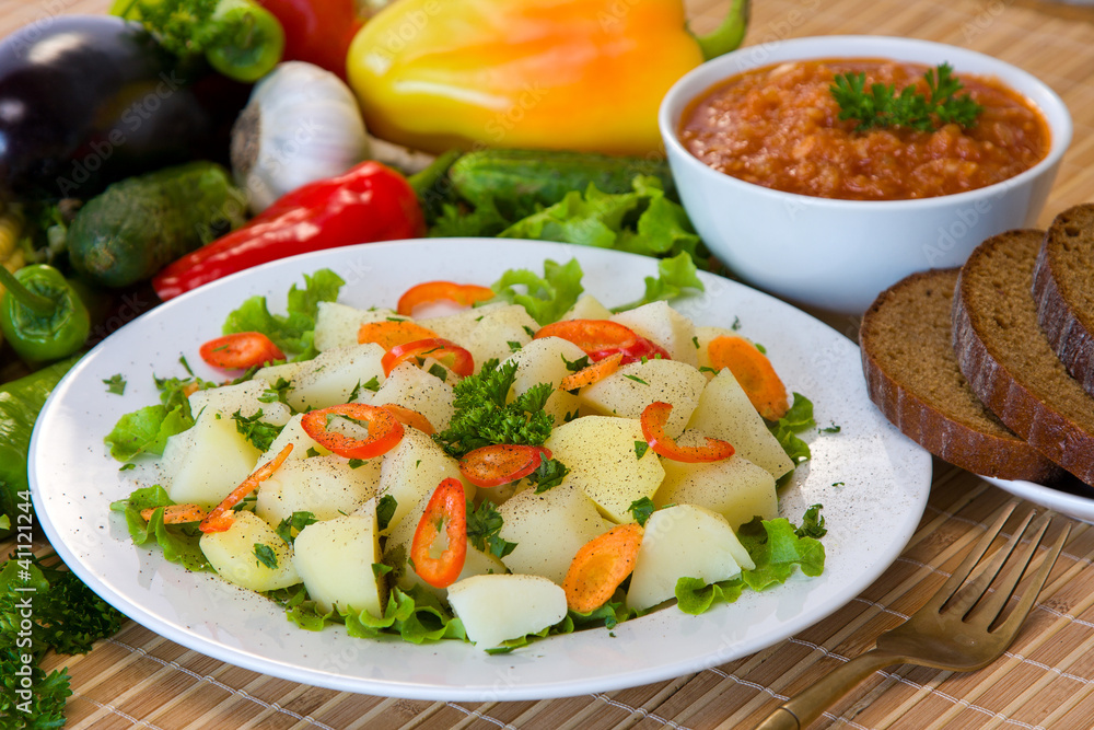 Boiled potatoes with vegetables Boiled potatoes with vegetables