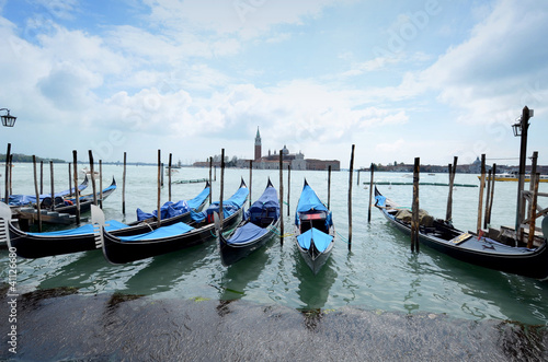 Gondeln in Venedig © lofik