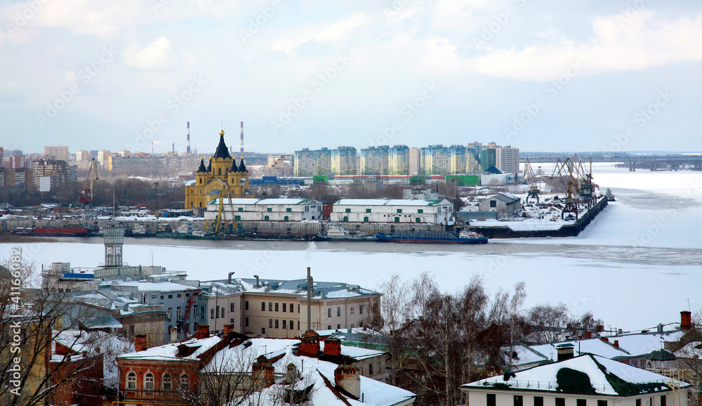 Obraz premium Port on confluence two rivers Nizhny Novgorod