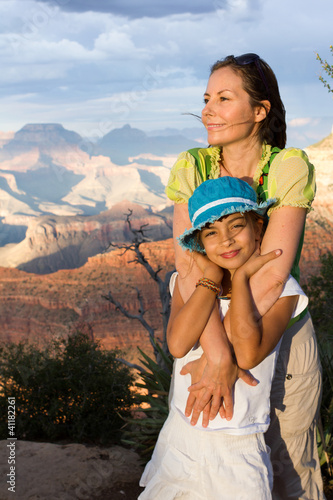 mère et fille au Grand Canyon