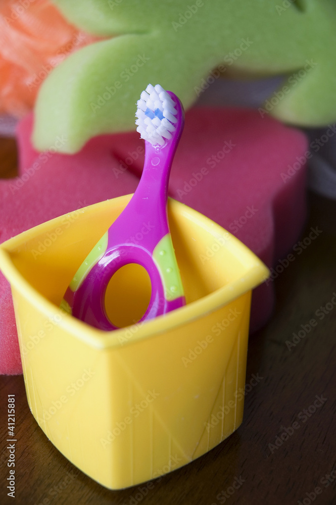 kid toothbrush
