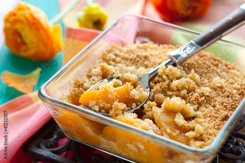 Photography peach crumble