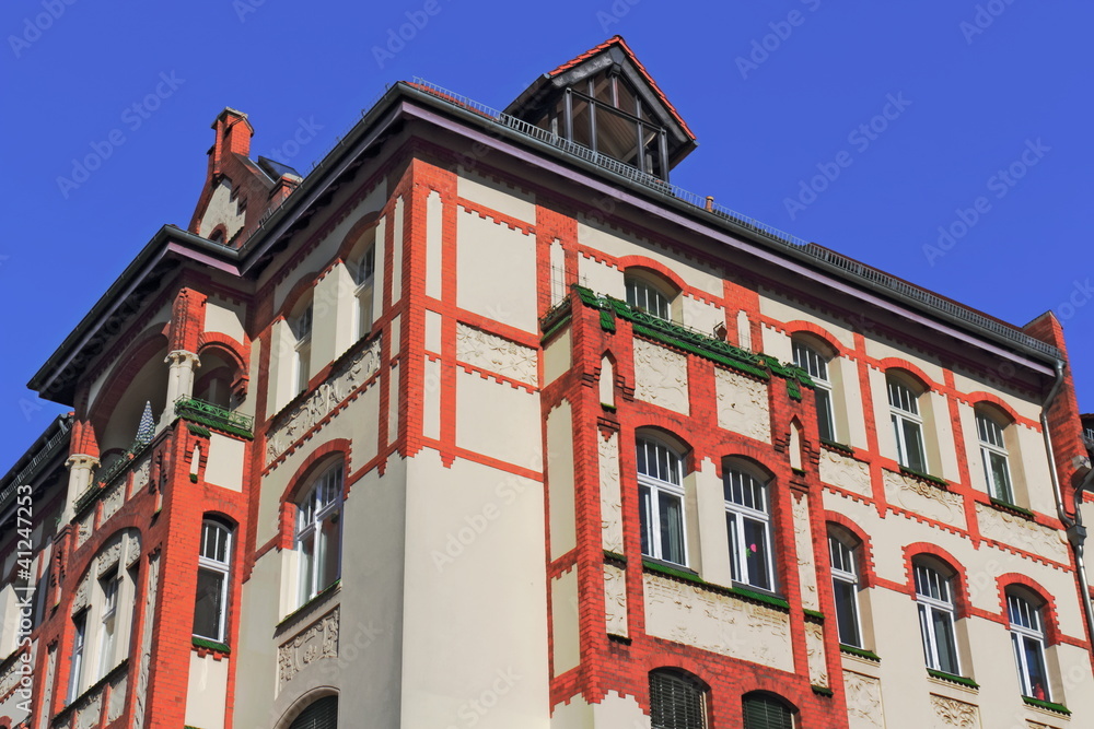 Naklejka premium Berlin - Saniertes Mietshaus