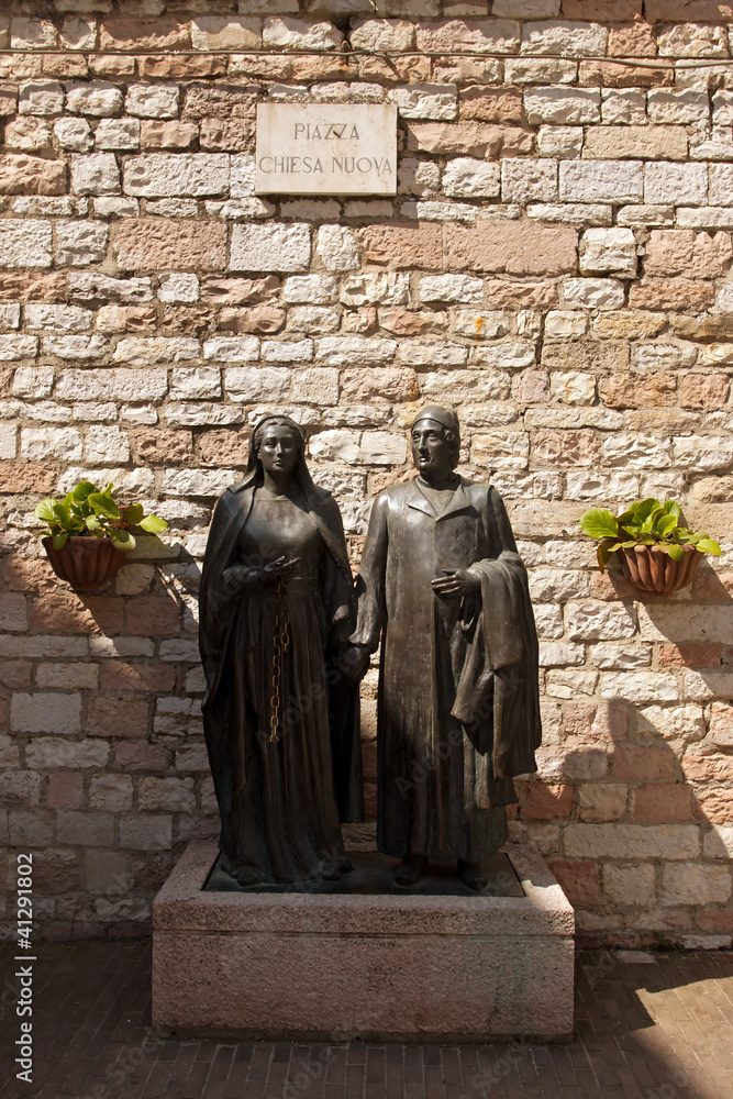 Statue of the parents of St. Francis of Assisi