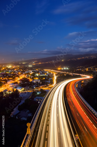 Trafic de nuit sur la route des Tamarins - Réunion