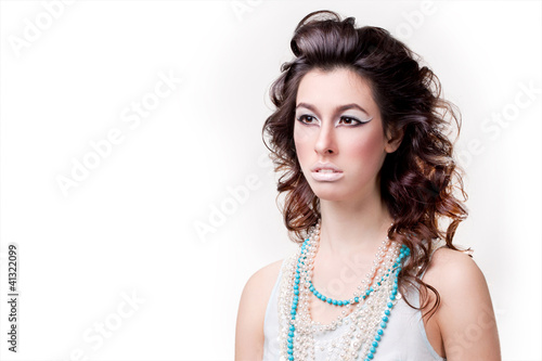 Foto portrait of a beautiful girl  on the white background
