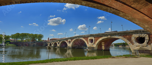 toulouse, le pont neuf photo