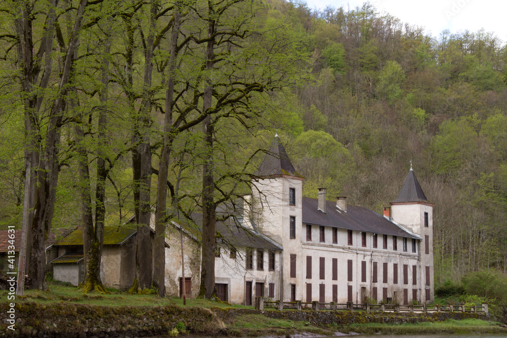 Bâtisse d'Ariège Bâtisse d'Ariège