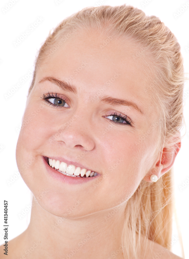 Obraz premium Portrait einer attraktiven jungen Frau