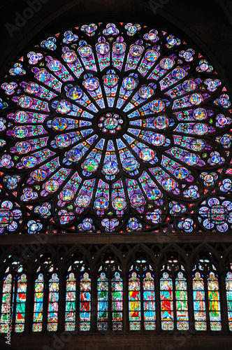 vitraux de notre dame de Paris