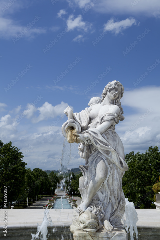 Fototapeta premium statua di una fontana