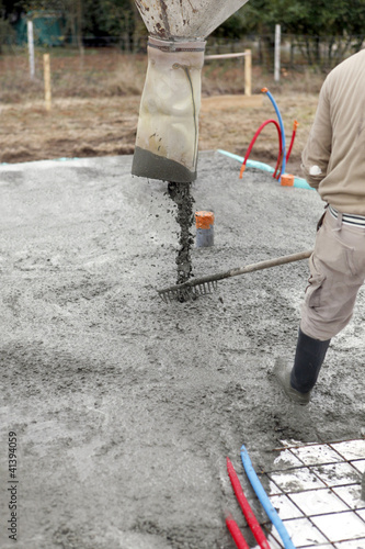 фотографія Pouring concrete