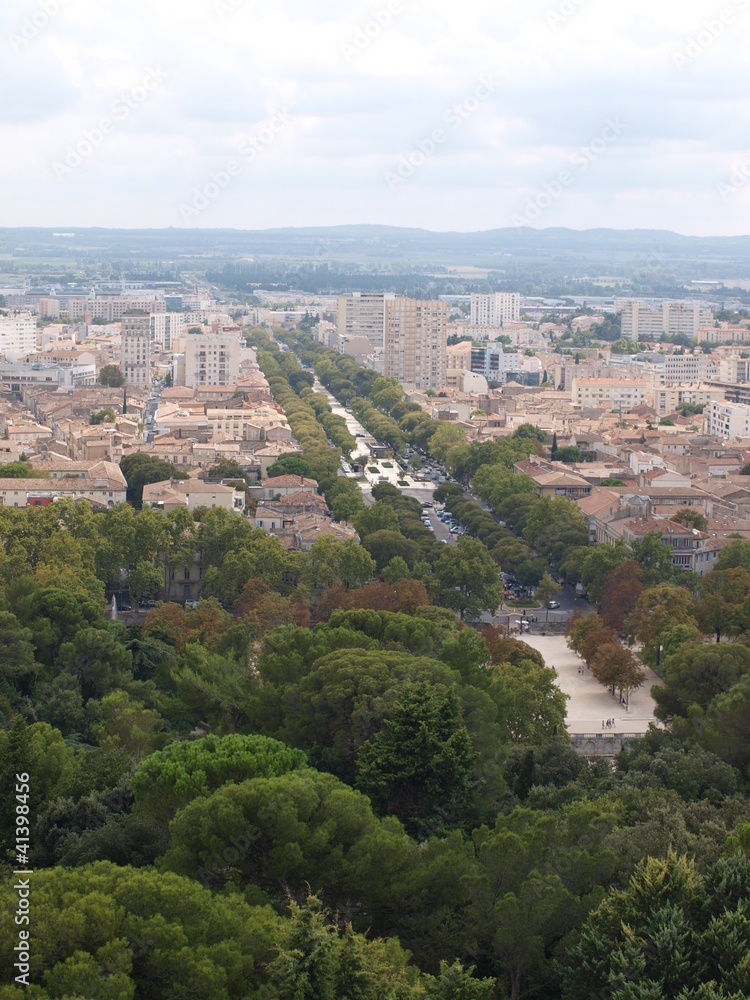 Avenue Jean Jaurés à Nîmes