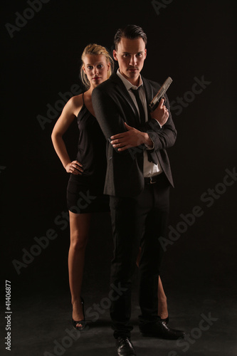 Wallpaper Mural gefährliches Paar Torontodigital.ca