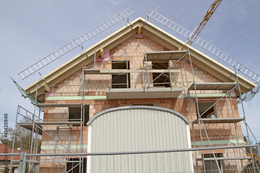 Baustelle eines Mehrfamilienhauses, Bayern Baustelle eines Mehrfamilienhauses, Bayern