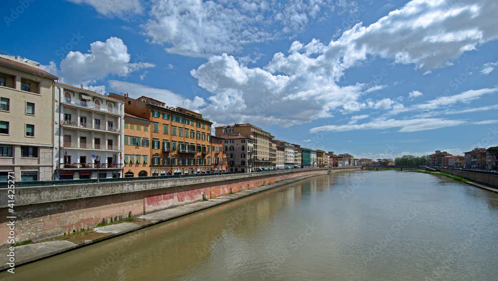 Waterfront Arno in Pisa