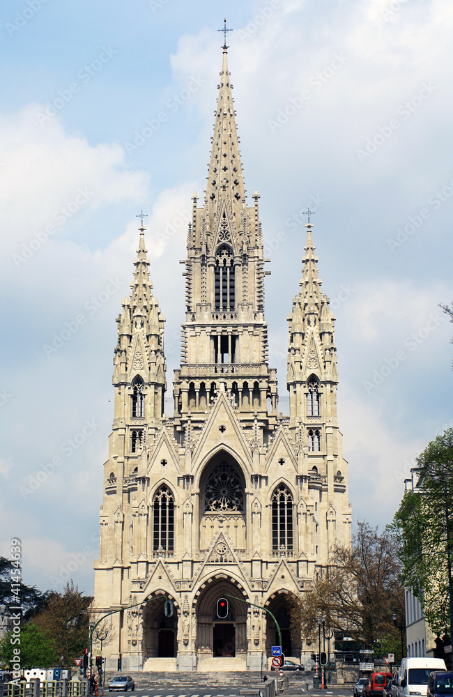 IGLESIA NOTRE-DAME DE LAEKEN, Bruselas IGLESIA NOTRE-DAME DE LAEKEN, Bruselas
