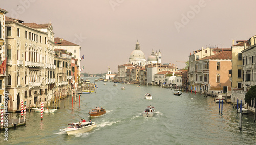 PASEO POR EL GRAN CANAL DE VENECIA