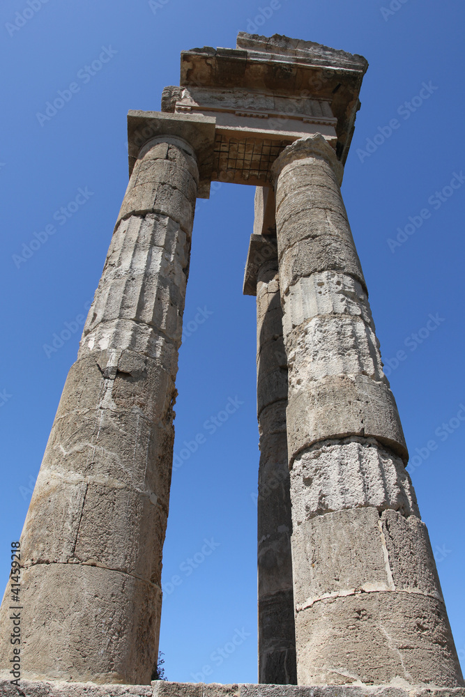 Säulen der Akropolis von rhodos