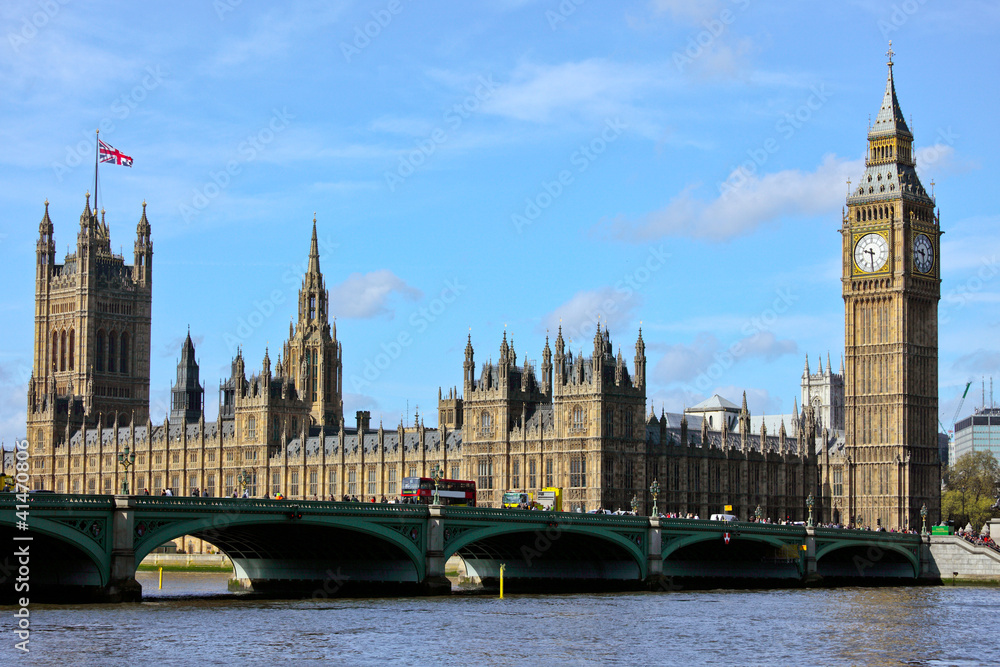London Westminster with Big Ben and Themse River - obrazy, fototapety, plakaty 