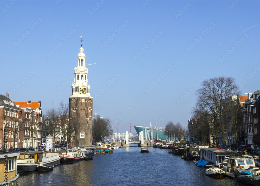 Fototapeta premium Classical Amsterdam view on canal, the Netherlands
