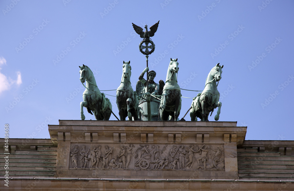 Obraz premium detail of the brandenburg tower
