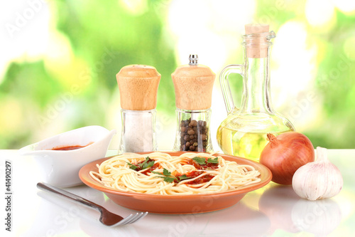 Composition of the delicious spaghetti with tomato sauce and